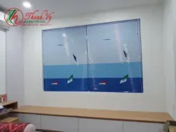 Rèm sáo nhôm in tranh màu xanh dương Rèm sáo nhôm in tranh màu xanh dương Rem sao nhom in tranh mau xanh duong