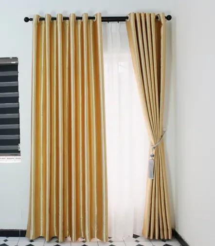 Rèm vải hoa văn chìm màu vàng kem rem vai hoa van chim vang kem