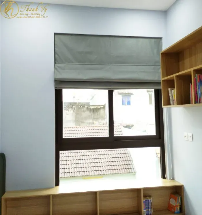 Mẫu rèm cửa sổ chung cư thiết kế đẹp giúp tối ưu diện tích rèm cửa sổ chung cư rem roamn mau xam e1658825708257