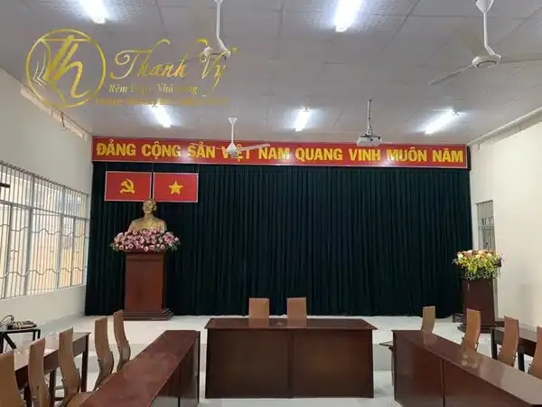 Rem Hoi Truong San Khau Dep Nhat Remcuathanhvy Vn 19