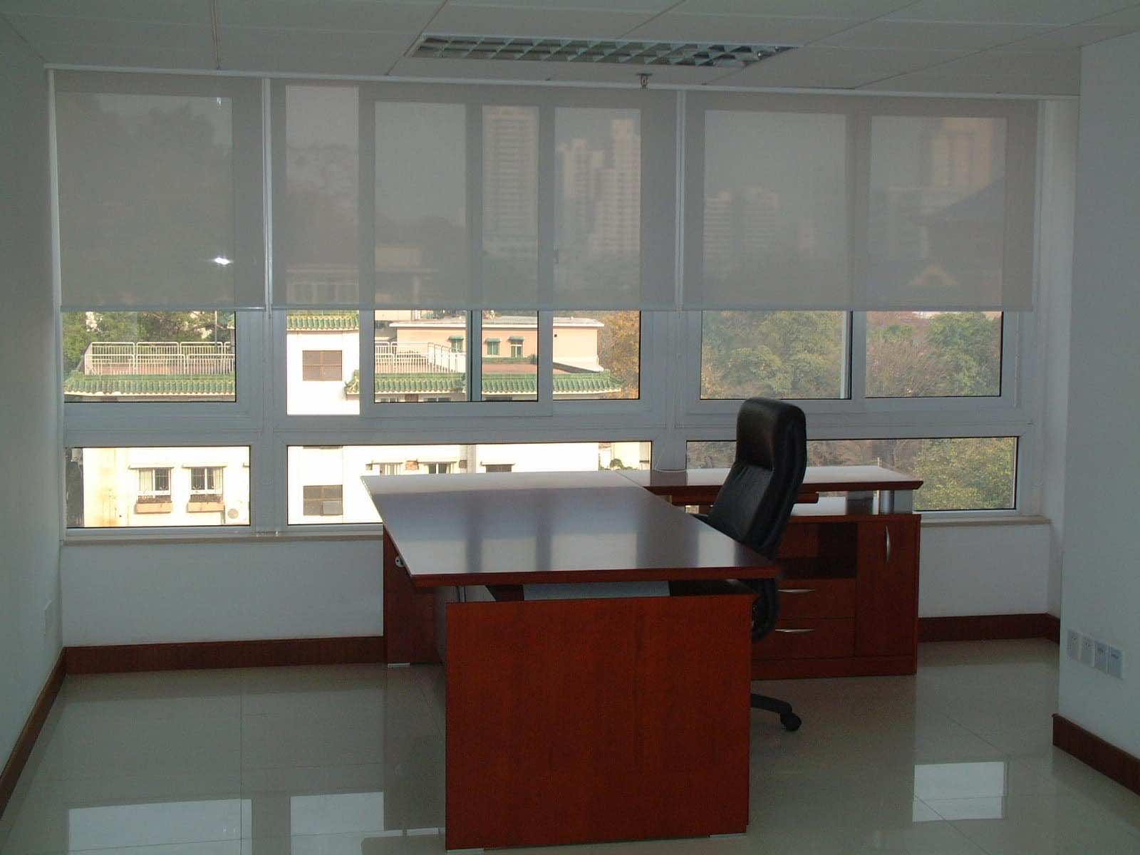 Chọn màn cửa văn phòng cho công ty phù hợp với nội thất